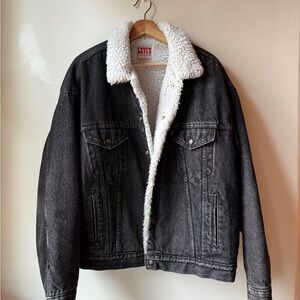 Vintage Men’s Levi's Charcoal Sherpa Lined Jacket